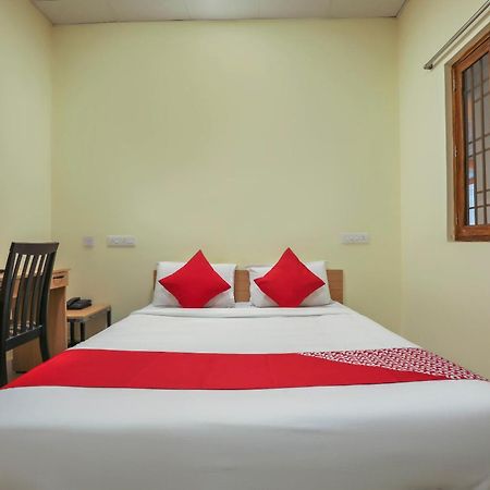 Hotel O Om Sakthi Hotel Pondicherry Exterior foto